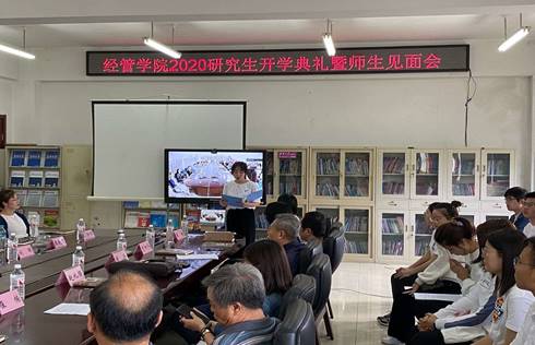 员工代表任兴敏.jpg